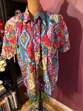 Vintage early 90s Short-Sleeve Multicolor Patterned Button-Up Shirt